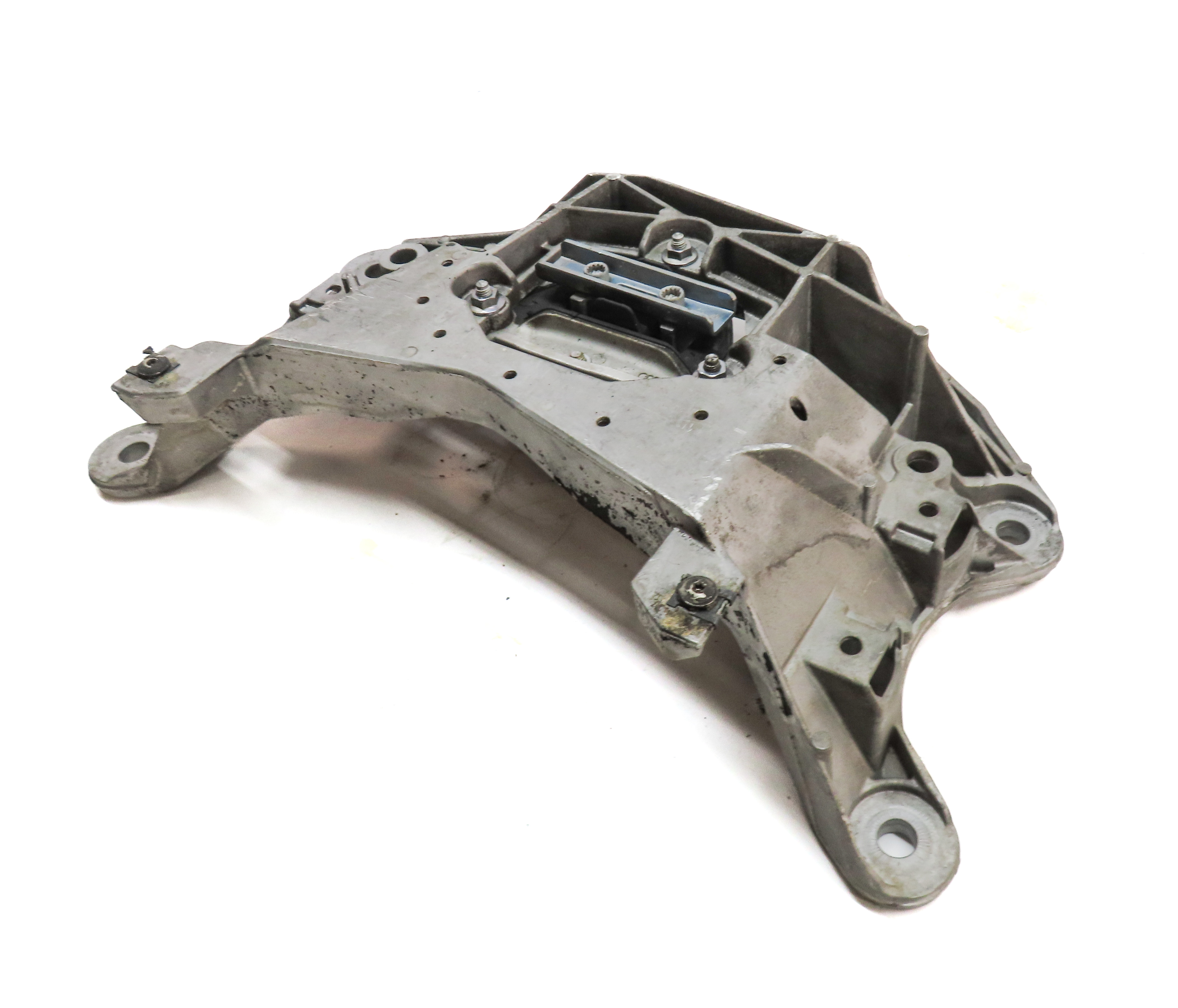 2010 AUDI S5 (B8 8T) TRANSMISSION CROSSMEMBER SUBFRAME MOUNT BRACKET — exact item pictured